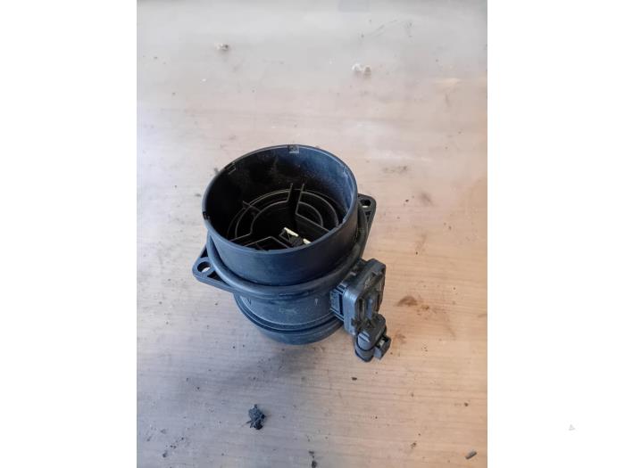 Usagé Débitmètre Mercedes S (222.0/222.1) 3.0 S-350 BlueTEC, S-350 d 24V 4-Matic Prix sur demande proposé par Autohandel-Smet Gebroeders NV