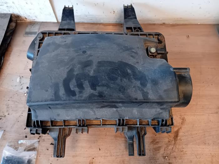 Gebrauchte Luftfiltergehäuse Mercedes Sprinter 3t (906.61) 210 CDI 16V Preis auf Anfrage angeboten von Autohandel-Smet Gebroeders NV