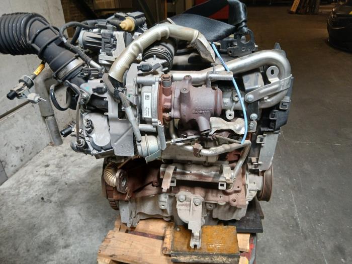 Used Engine Renault Captur I (2R) 1.5 Energy dCi 90 FAP Price on request offered by Autohandel-Smet Gebroeders NV