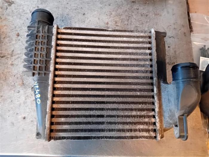 Usados Intercooler Citroen Berlingo 1.5 BlueHDi 100 Precio de solicitud ofrecido por Autohandel-Smet Gebroeders NV
