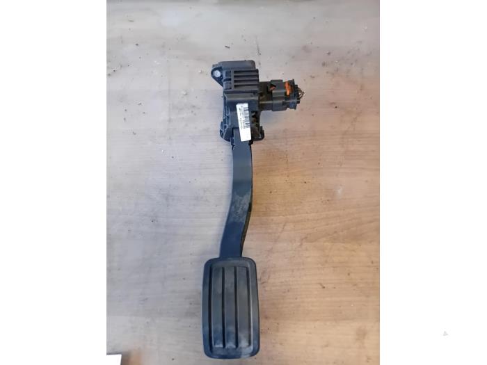 Begagnade Gaspedalsensor Citroen Berlingo 1.5 BlueHDi 100 Pris på förfrågan erbjuds av Autohandel-Smet Gebroeders NV