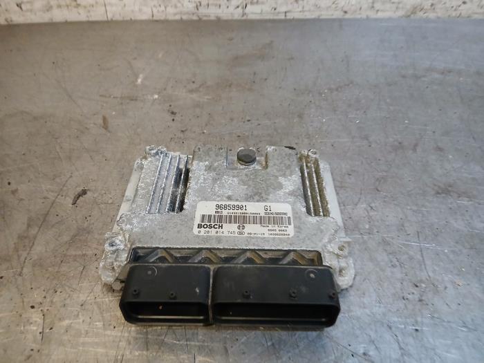 Used Engine management computer Chevrolet Epica 2.0 D 16V Price on request offered by Autohandel-Smet Gebroeders NV
