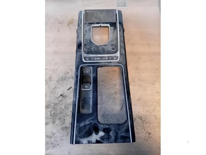 Usagé Console centrale Jaguar F-Pace 2.0 D 180 16V Prix sur demande proposé par Autohandel-Smet Gebroeders NV