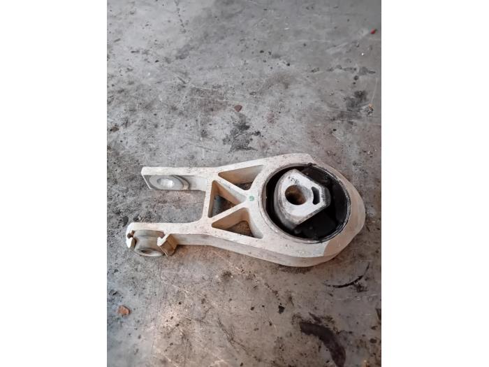Used Engine mount Citroen Jumper (U9) 2.0 Blue HDi 160 Price on request offered by Autohandel-Smet Gebroeders NV