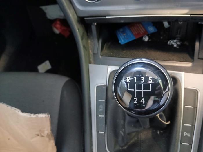 Gebrauchte Getriebe Volkswagen Golf VII (AUA) 1.6 TDI 16V Preis auf Anfrage angeboten von Autohandel-Smet Gebroeders NV
