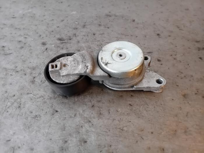 Used Engine mount Ford Kuga III (DFK) 1.5 EcoBlue Price on request offered by Autohandel-Smet Gebroeders NV