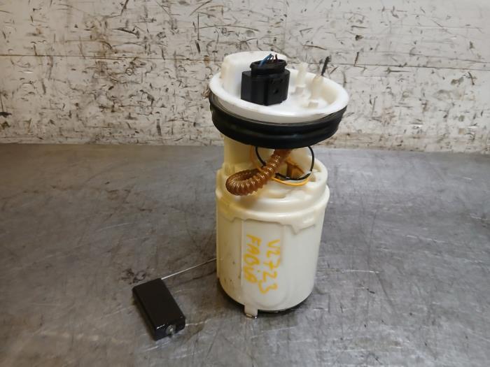 Usagé Pompe à carburant Skoda Fabia II (5J) 1.2i Prix sur demande proposé par Autohandel-Smet Gebroeders NV