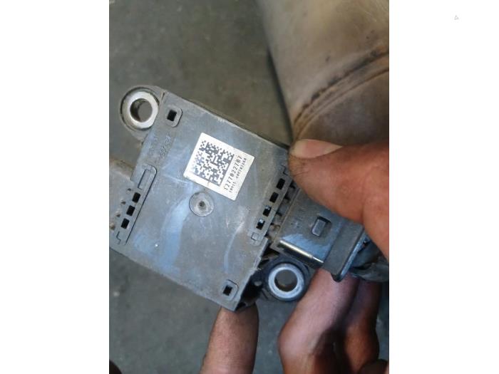 Usados Sensor Nox Renault Master III (EV/HV/UV/VA/VB/VD/VF/VG/VJ) 2.3 dCi 165 16V RWD Precio de solicitud ofrecido por Autohandel-Smet Gebroeders NV