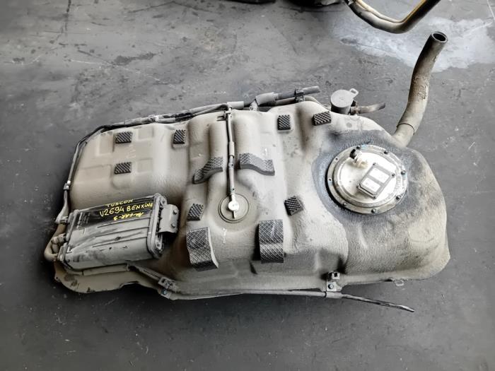 Begagnade Tank Hyundai Tucson (TL) 1.6 GDi 16V 2WD Pris på förfrågan erbjuds av Autohandel-Smet Gebroeders NV
