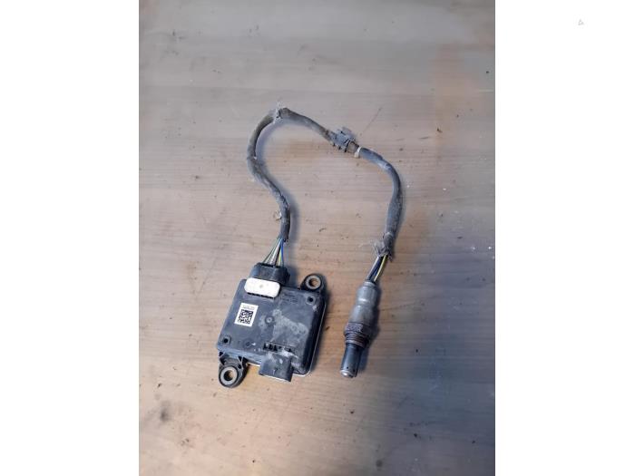 Begagnade NOx-sensor Jaguar XE 2.0d 180 16V Pris på förfrågan erbjuds av Autohandel-Smet Gebroeders NV