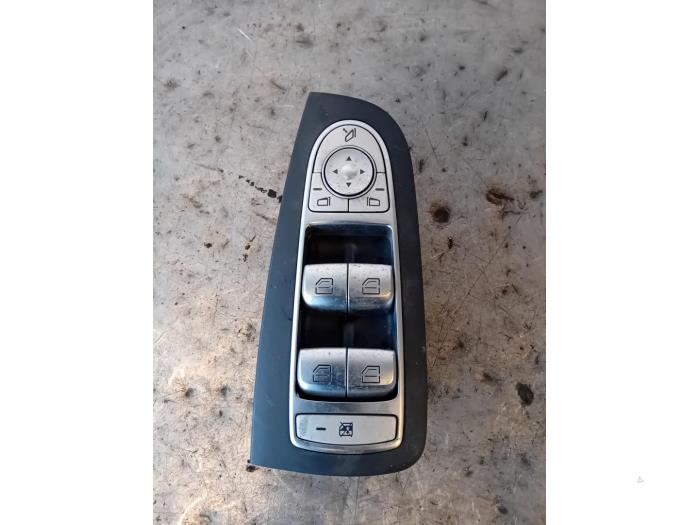 Używane Przelacznik combi okienny Mercedes S (222.0/222.1) 3.0 S-350 BlueTEC, S-350 d 24V 4-Matic Cena na żądanie oferowane przez Autohandel-Smet Gebroeders NV