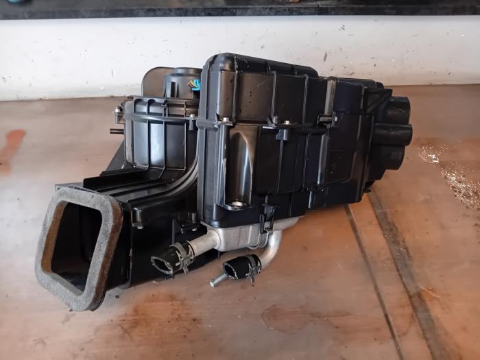 Begagnade Värmarhus Volkswagen Transporter/Caravelle T6 2.0 TDI DRF Pris på förfrågan erbjuds av Autohandel-Smet Gebroeders NV