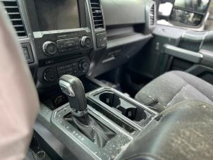 Begagnade Växellåda Ford Usa F-150 Standard Cab 5.0 Standard Cab 4WD Pris på förfrågan erbjuds av Autohandel-Smet Gebroeders NV