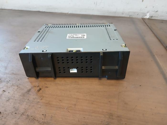 Begagnade Radio Opel Astra K 1.5 CDTi 105 12V Pris på förfrågan erbjuds av Autohandel-Smet Gebroeders NV