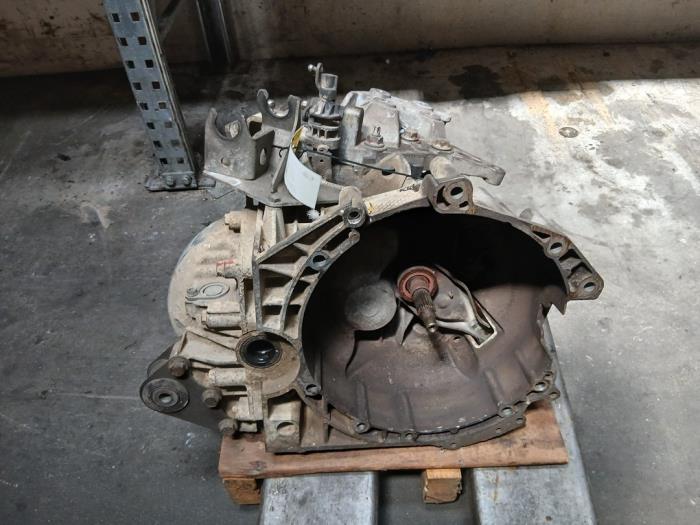 Gebrauchte Getriebe Peugeot Boxer (U9) 2.2 HDi 150 Preis auf Anfrage angeboten von Autohandel-Smet Gebroeders NV