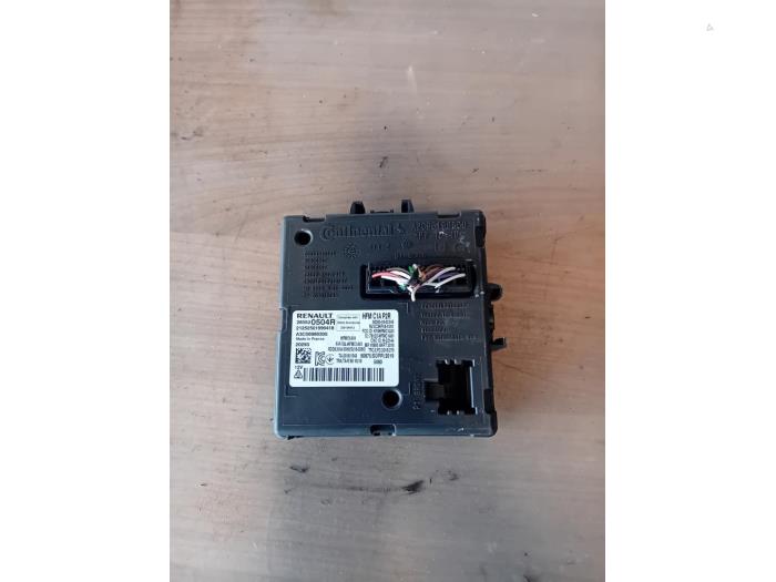 Używane Modul (rózne) Renault Captur II (RJB) 1.3 TCe 155 16V Cena na żądanie oferowane przez Autohandel-Smet Gebroeders NV
