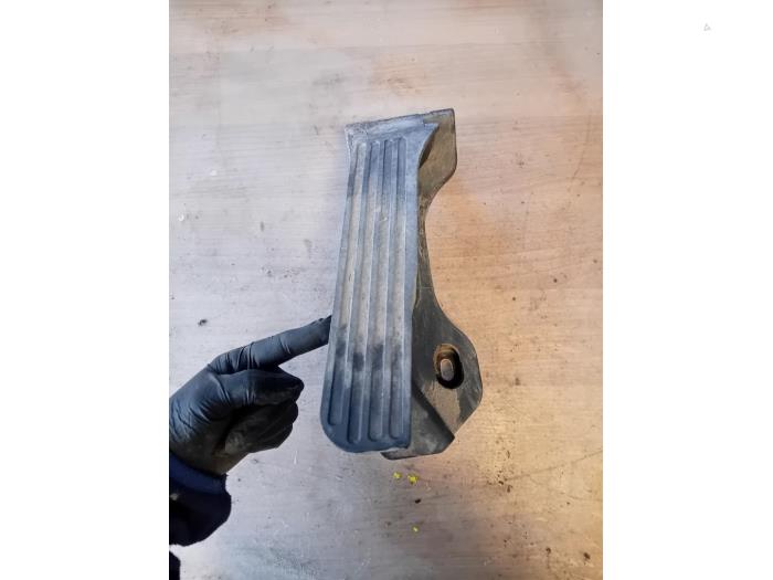 Begagnade Gaspedalsensor Volkswagen Tiguan (5N1/2) 2.0 TDI DRF 16V 4Motion Pris på förfrågan erbjuds av Autohandel-Smet Gebroeders NV