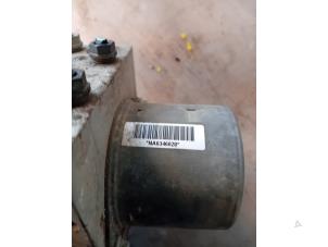 ABS Pumpe van een Volkswagen Tiguan (5N1/2) 2.0 TDI DRF 16V 4Motion 2011