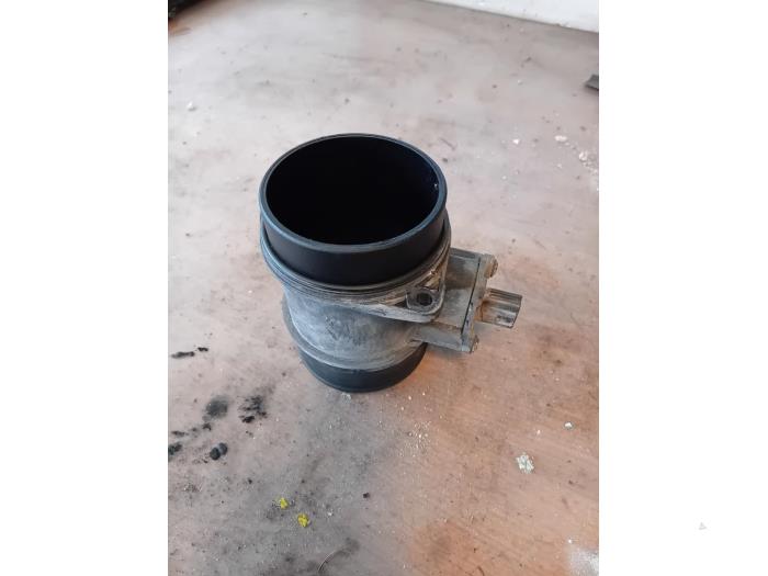 Used Airflow meter Renault Master III (EV/HV/UV/VA/VB/VD/VF/VG/VJ) 2.3 dCi 165 16V RWD Price on request offered by Autohandel-Smet Gebroeders NV