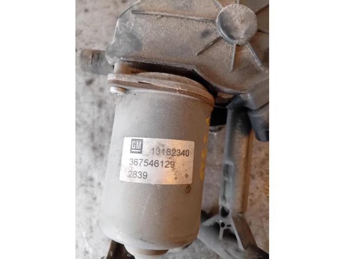 Wiper motor + mechanism Opel Corsa III 1.3 CDTI 16V 75 - 367546129