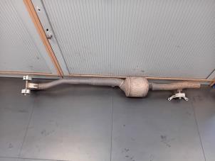 Katalysator van een Peugeot Partner (EA//EF/EN/EU) 1.5 BlueHDi 100 2021