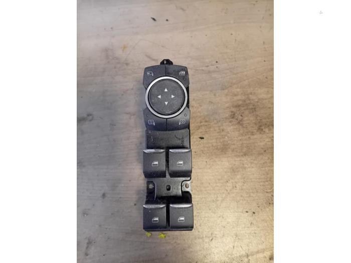 Usados Interruptor combinado de ventanillas Ford Usa Explorer (U502) Precio de solicitud ofrecido por Autohandel-Smet Gebroeders NV