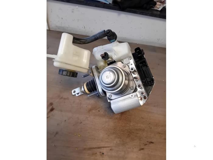 Usagé Pompe ABS Ford Usa Explorer (U502) Prix sur demande proposé par Autohandel-Smet Gebroeders NV