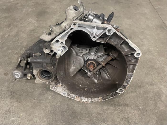 Gebrauchte Getriebe Fiat Punto Evo (199) 1.4 Preis auf Anfrage angeboten von Autohandel-Smet Gebroeders NV