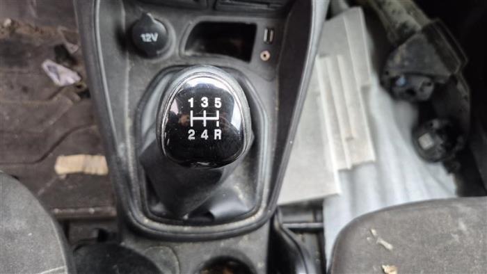 Gebrauchte Getriebe Ford Transit Courier 1.0 Ti-VCT EcoBoost 12V Preis auf Anfrage angeboten von Autohandel-Smet Gebroeders NV