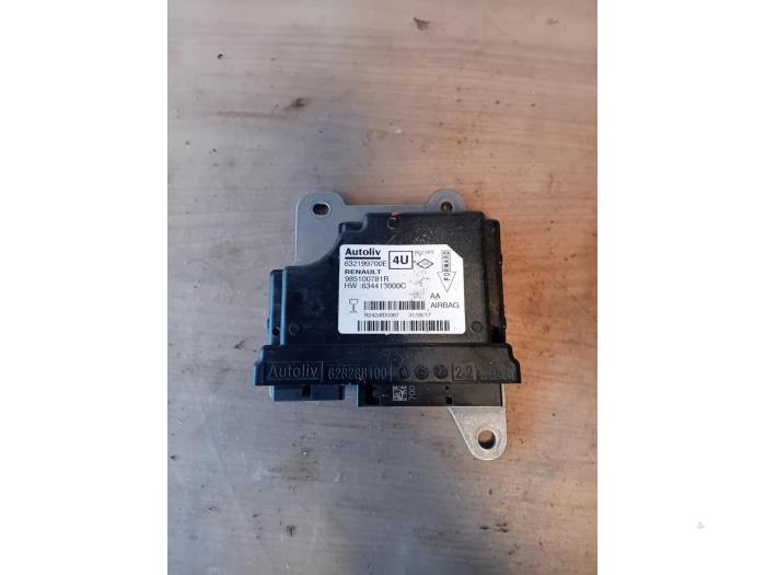 Usagé Module (divers) Renault Kadjar (RFEH) 1.2 Energy TCE 130 Prix sur demande proposé par Autohandel-Smet Gebroeders NV
