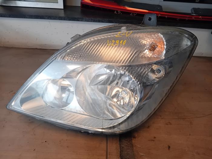 Gebrauchte Scheinwerfer links Mercedes Sprinter 3t (906.61) 213 CDI 16V Preis auf Anfrage angeboten von Autohandel-Smet Gebroeders NV