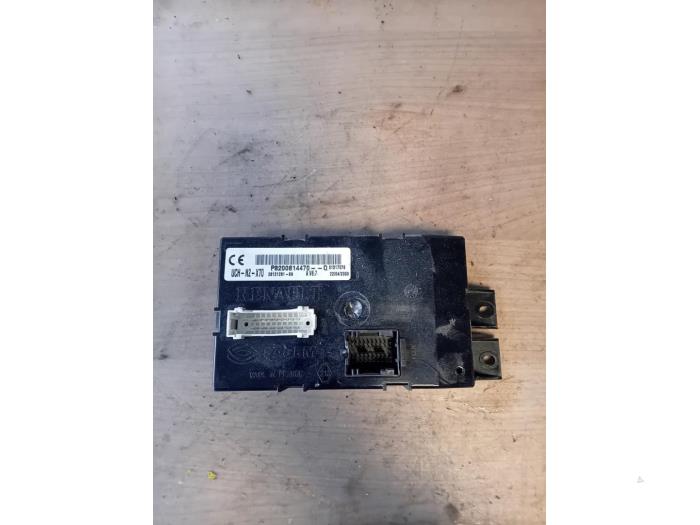 Używane Modul (rózne) Nissan Interstar (X70) 2.5 dCi 16V 120 Cena na żądanie oferowane przez Autohandel-Smet Gebroeders NV