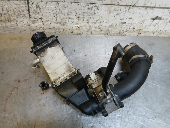 Usados Intercooler Volkswagen Polo V (6R) 1.4 TDI Precio de solicitud ofrecido por Autohandel-Smet Gebroeders NV