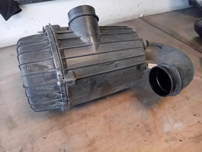 Gebrauchte Luftfiltergehäuse Citroen Jumper (U9) 2.2 Blue HDi 120 Preis auf Anfrage angeboten von Autohandel-Smet Gebroeders NV