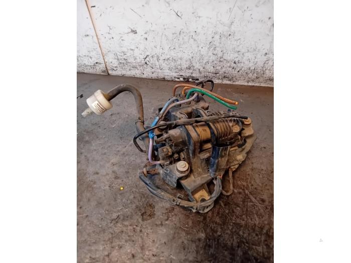 Begagnade Luftpump (fjädring) Tesla Model S 85D Pris på förfrågan erbjuds av Autohandel-Smet Gebroeders NV