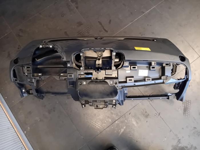 Używane Panel Fiat 500 (312) 1.0 Hybrid Cena na żądanie oferowane przez Autohandel-Smet Gebroeders NV