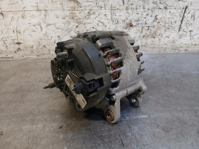 Begagnade Dynamo Volkswagen Crafter 2.0 BiTDI Pris på förfrågan erbjuds av Autohandel-Smet Gebroeders NV