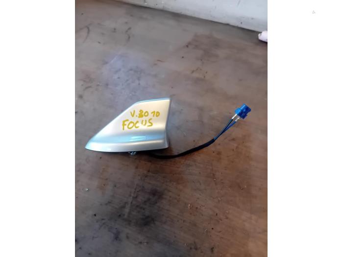Używane Antena Ford Focus 4 1.0 EcoBoost 12V Hybrid 125 Cena na żądanie oferowane przez Autohandel-Smet Gebroeders NV
