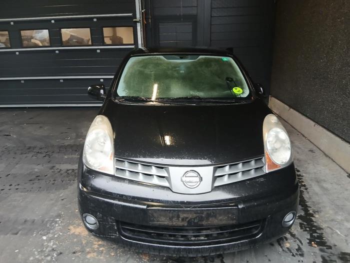 Używane Przód kompletny Nissan Note (E11) 1.4 16V Cena na żądanie oferowane przez Autohandel-Smet Gebroeders NV
