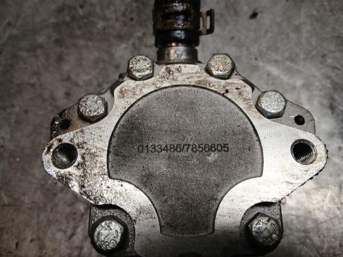 Usagé Pompe de direction Audi A4 Cabrio (B7) 2.0 TDI Prix sur demande proposé par Autohandel-Smet Gebroeders NV