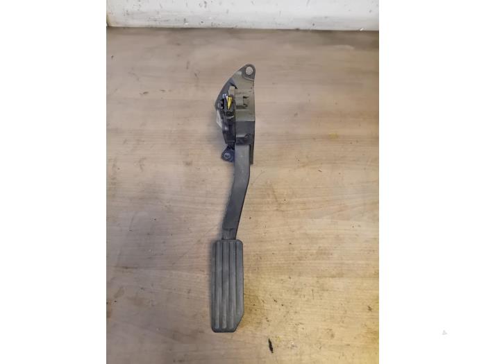 Begagnade Gaspedalsensor Landrover Discovery Sport (LC) 2.0 eD4 150 16V Pris på förfrågan erbjuds av Autohandel-Smet Gebroeders NV
