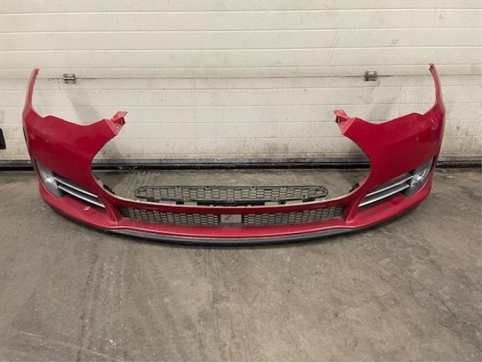 Usados Parachoques Tesla Model S 85D Precio de solicitud ofrecido por Autohandel-Smet Gebroeders NV