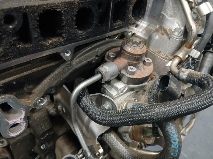 Begagnade Högtryckspump Mercedes E (C238) E-220d 2.0 Turbo 16V Pris på förfrågan erbjuds av Autohandel-Smet Gebroeders NV