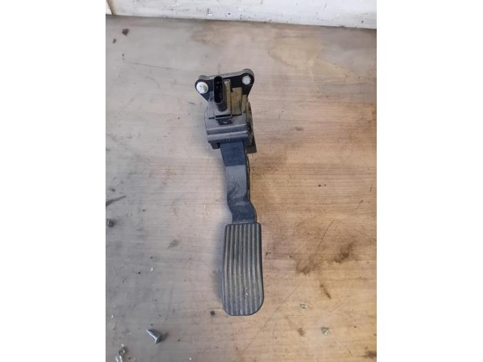 Begagnade Gaspedalsensor Mercedes Sprinter 3t (910.6) 211 CDI 2.1 D FWD Pris på förfrågan erbjuds av Autohandel-Smet Gebroeders NV