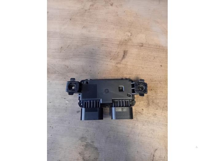 Używane Modul (rózne) Mercedes Sprinter 3t (910.6) 211 CDI 2.1 D FWD Cena na żądanie oferowane przez Autohandel-Smet Gebroeders NV