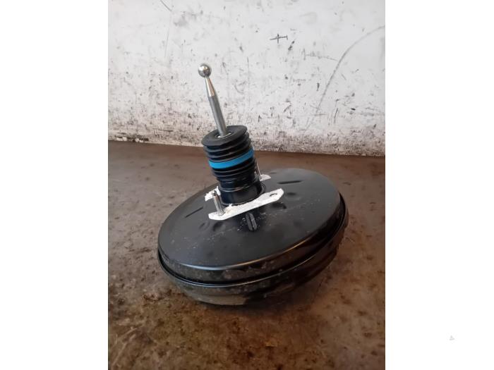 Usagé Servo frein Volkswagen Polo VI (AW1) 1.0 MPI 12V Prix sur demande proposé par Autohandel-Smet Gebroeders NV