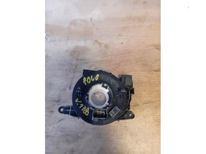 Gebrauchte Lenkwinkelsensor Volkswagen Polo VI (AW1) 1.0 MPI 12V Preis auf Anfrage angeboten von Autohandel-Smet Gebroeders NV