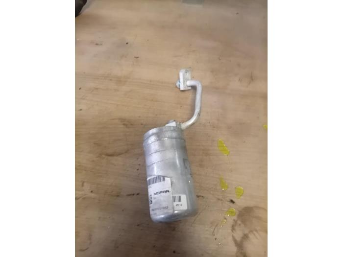 Usagé Déshydrateur clim Fiat 500X (334) 1.0 FireFly Turbo 114 12V Prix sur demande proposé par Autohandel-Smet Gebroeders NV