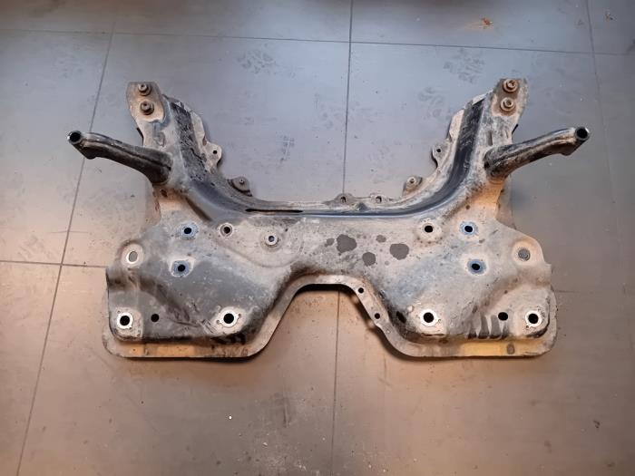 Begagnade Underram Fiat 500X (334) 1.0 FireFly Turbo 114 12V Pris på förfrågan erbjuds av Autohandel-Smet Gebroeders NV