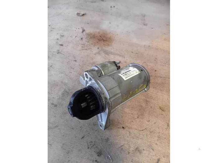 Used Starter Fiat 500X (334) 1.0 FireFly Turbo 114 12V Price on request offered by Autohandel-Smet Gebroeders NV